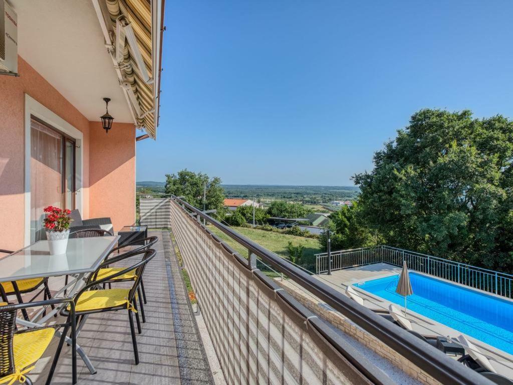 Kuca Legovic Villa กาชเตลีร์ ภายนอก รูปภาพ